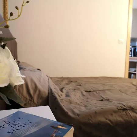 Frida - One-bedroom By Piazza Duomo